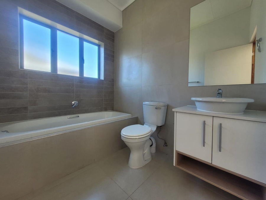 3 Bedroom Property for Sale in Mooikloof Country Estate Western Cape